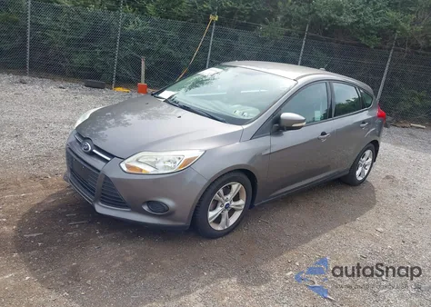 2014 Ford Focus Se z USA, uszkodzony, nr VIN 1FADP3K23EL461847